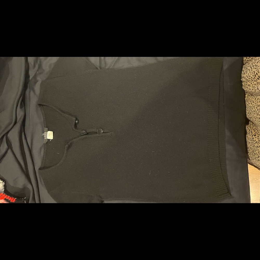 Krizia cashmere black short sleeve sweater size 42 M